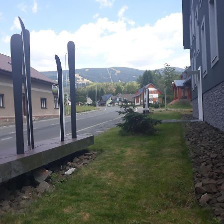 روكيتنسي ناد جيزيرو Utulny A Romanticky Apartman Rokytnice المظهر الخارجي الصورة